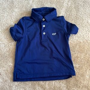 Navy vineyard vines polo; performance material; EUC; 2t